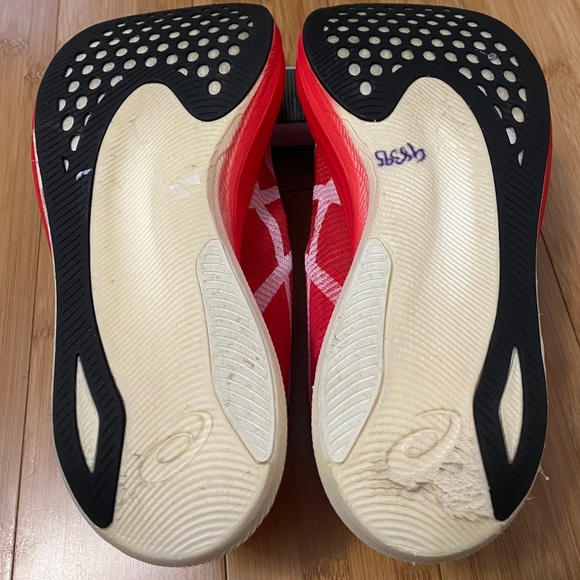 ASICS Metaspeed Edge+ - Picture 6 of 7